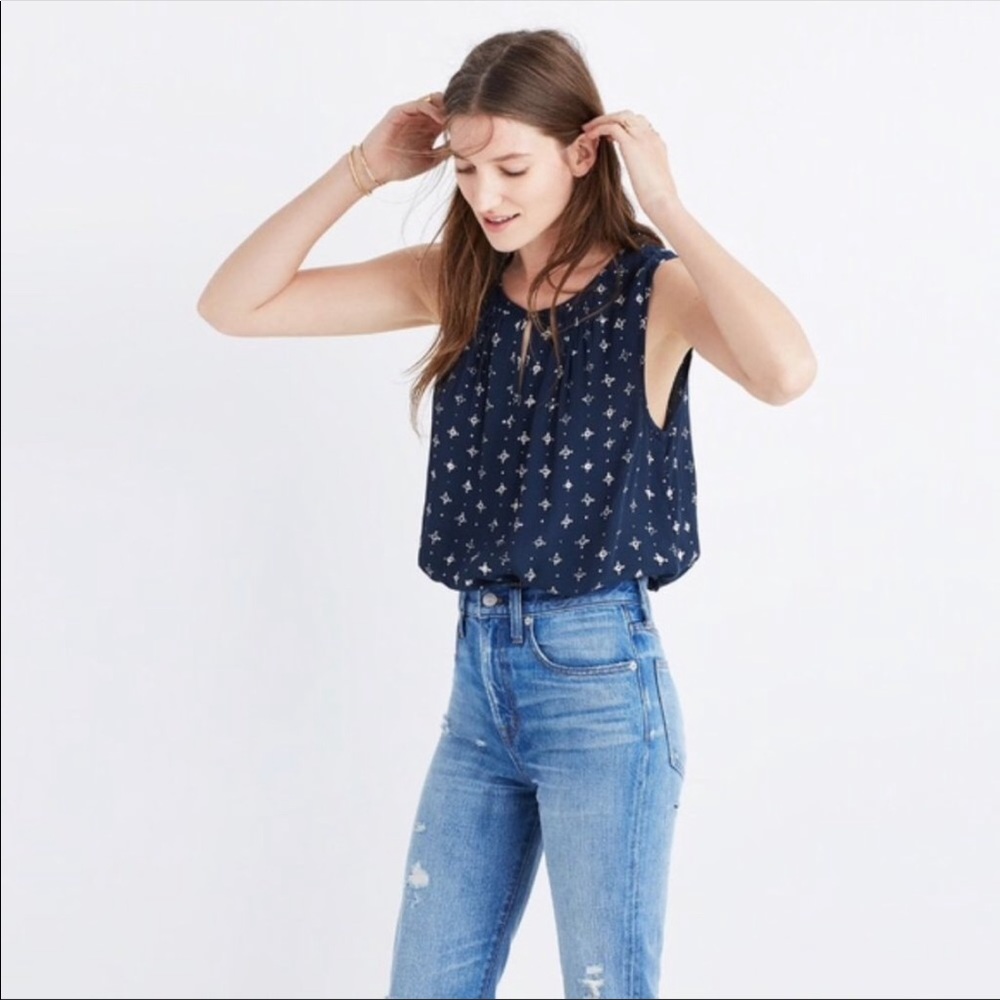 Madewell navy blue print sleeveless blouse, size small